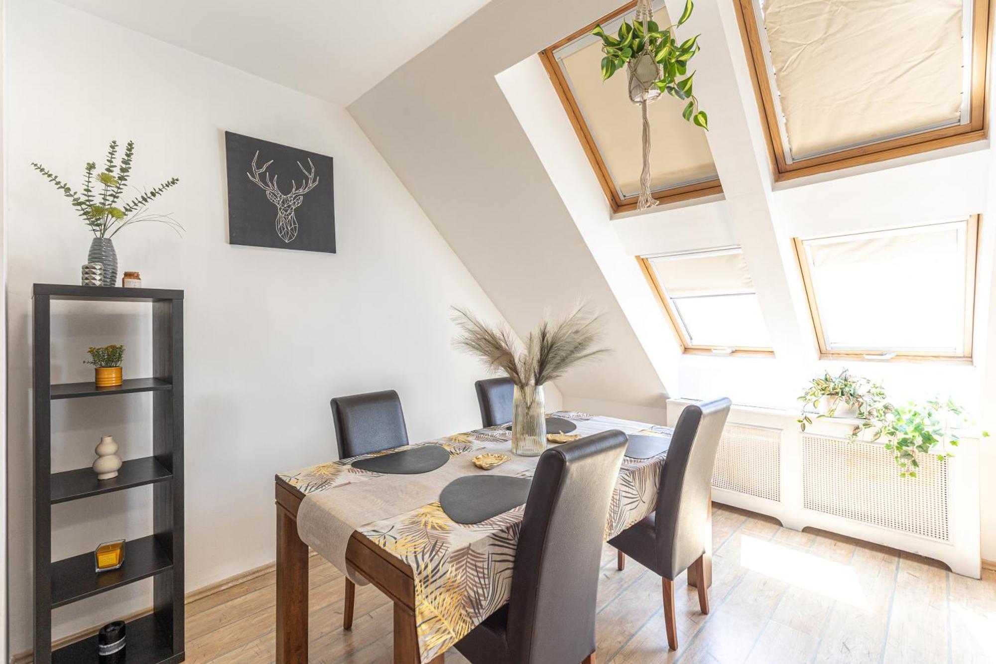 Gozsdu White Raven Residence 504 With Free Underground Parking — Photos 1